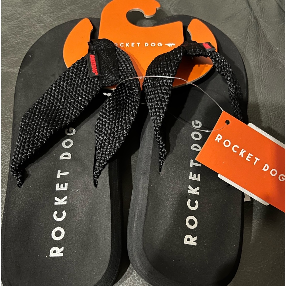 Rocket Dog women’s flip flops. Size 7